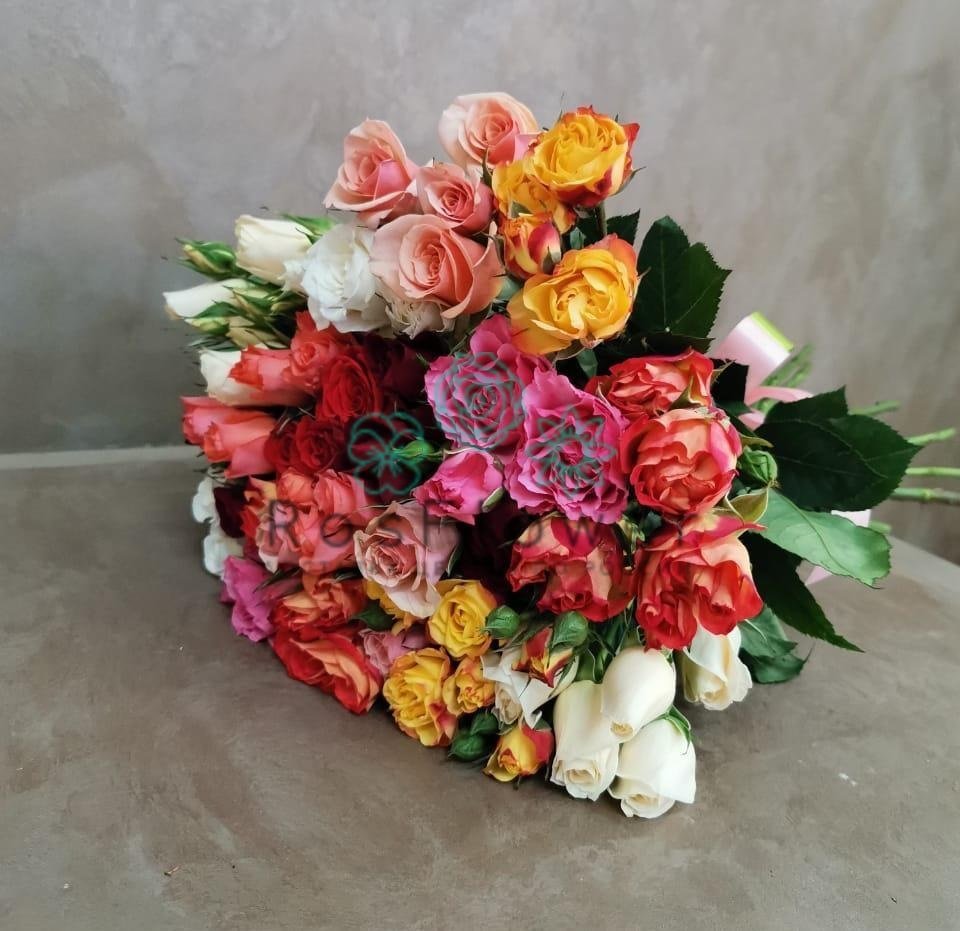 Букет цветов из: Розы в Чиколе