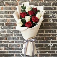 Букет цветов из:  Розы в Чиколе
