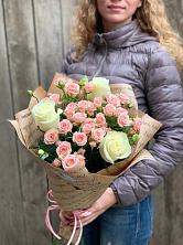 Букет цветов из:  Розы в Чиколе