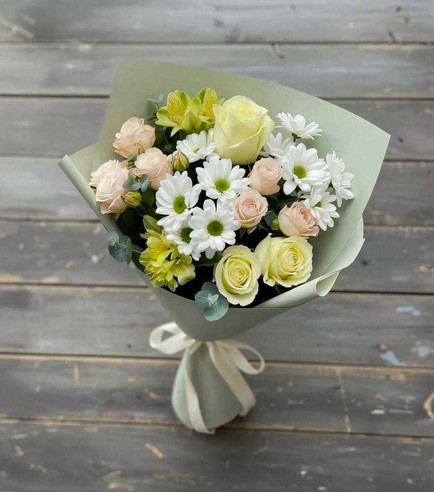 Букет цветов из: Альстромерии, Розы и Хризантемы в Чиколе