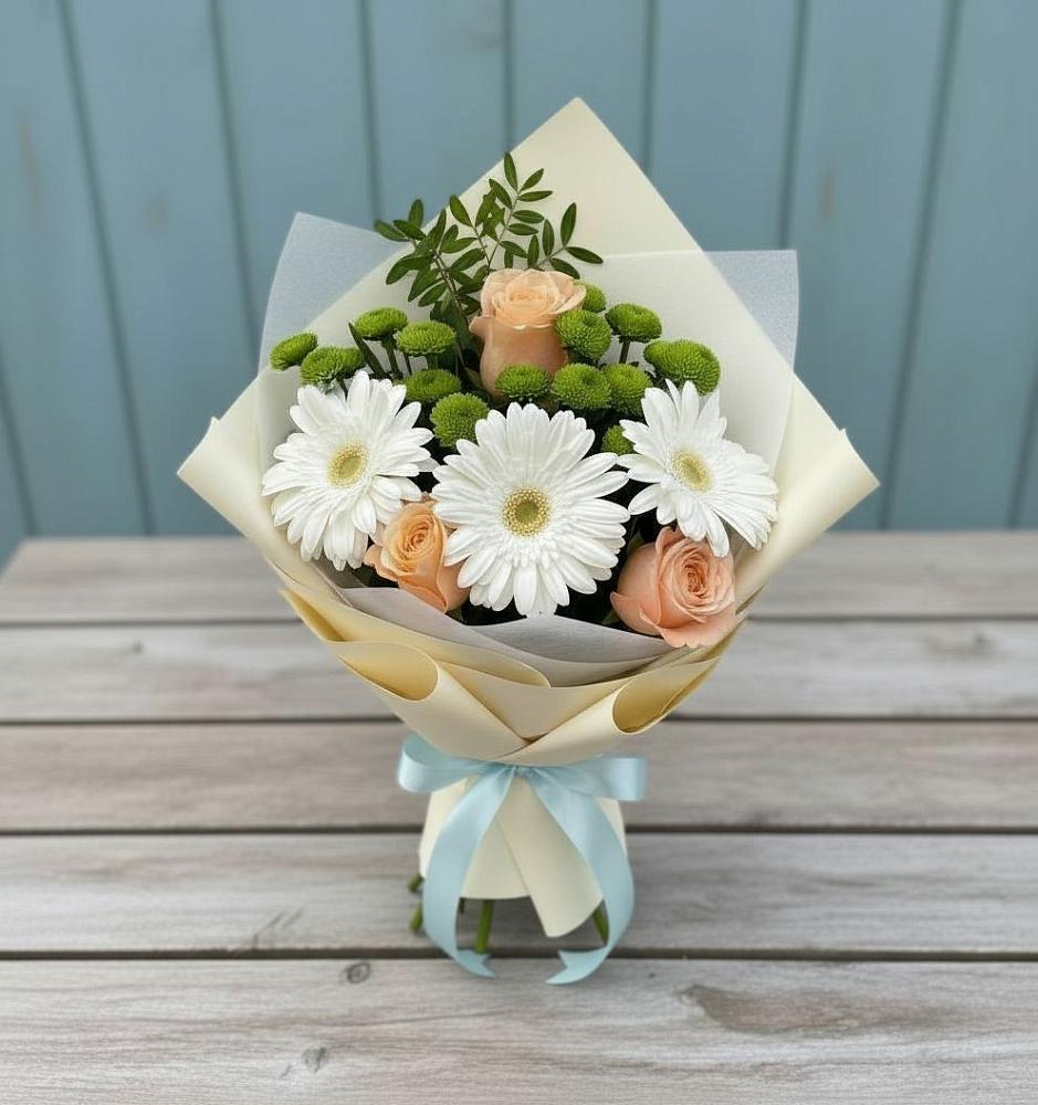 Букет цветов из: Герберы, Розы и Хризантемы в Чиколе
