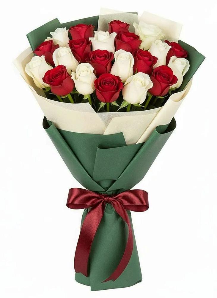 Букет Микс из красных и белых роз в Чиколе