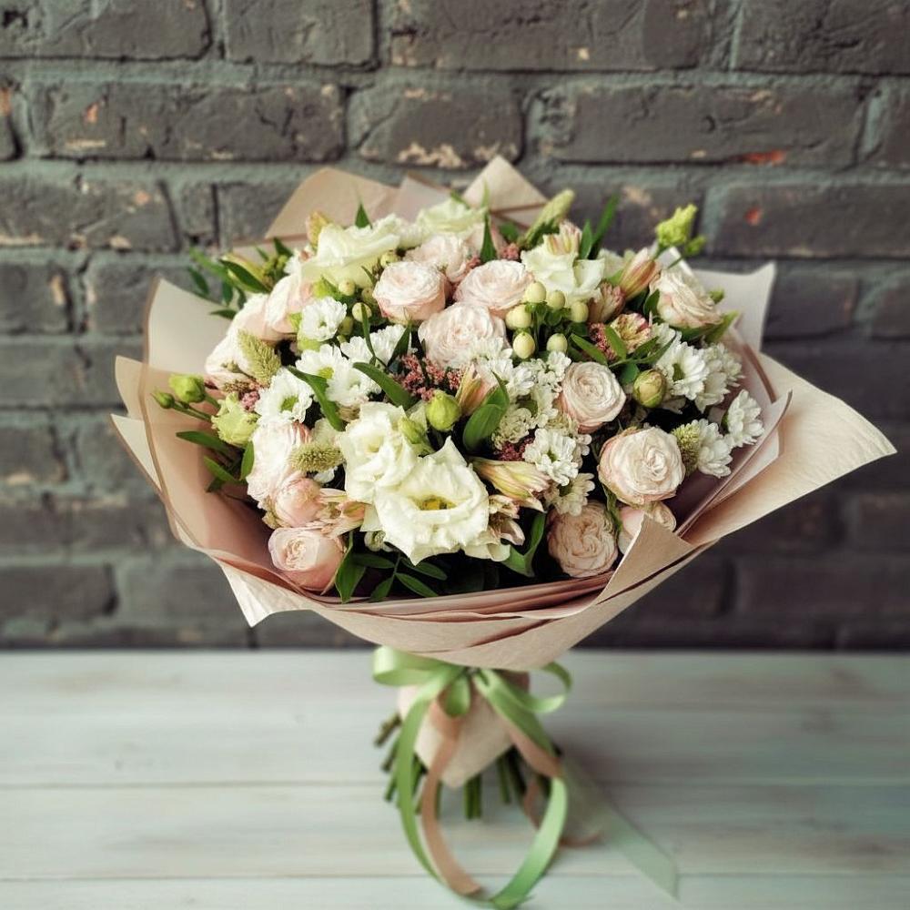 Букет цветов из: Альстромерии, Розы и Хризантемы в Чиколе