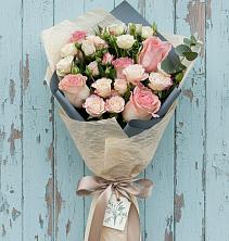 Букет цветов из:  Розы в Чиколе