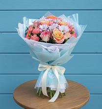 Букет цветов из:  Хризантемы и Розы в Чиколе