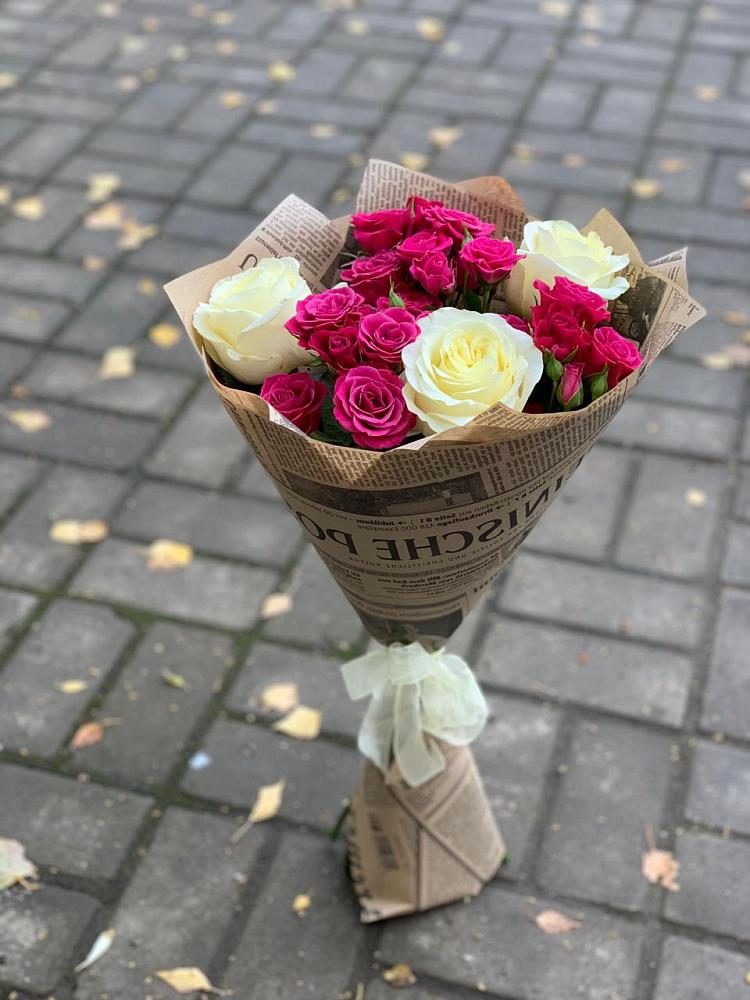 Букет цветов из: Розы в Чиколе