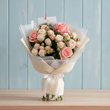 Букет цветов из:  Розы в Чиколе