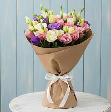 Букет цветов из:  Лизиантусы в Чиколе