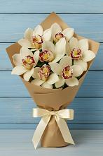 Букет цветов из:  Орхидеи и Розы в Чиколе